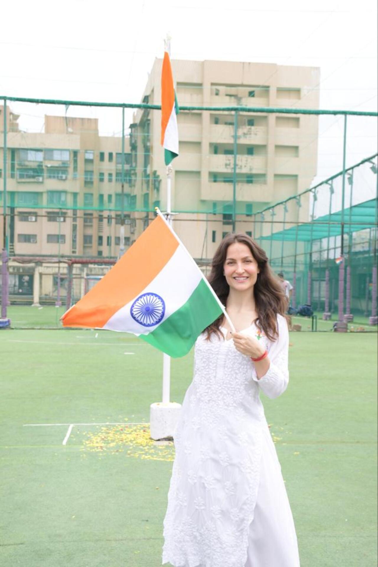 Elli AvrRam celebrated India's Independence Day